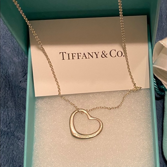 Tiffany & Co. Elsa Peretti Open Heart Pendant - Picture 3 of 6